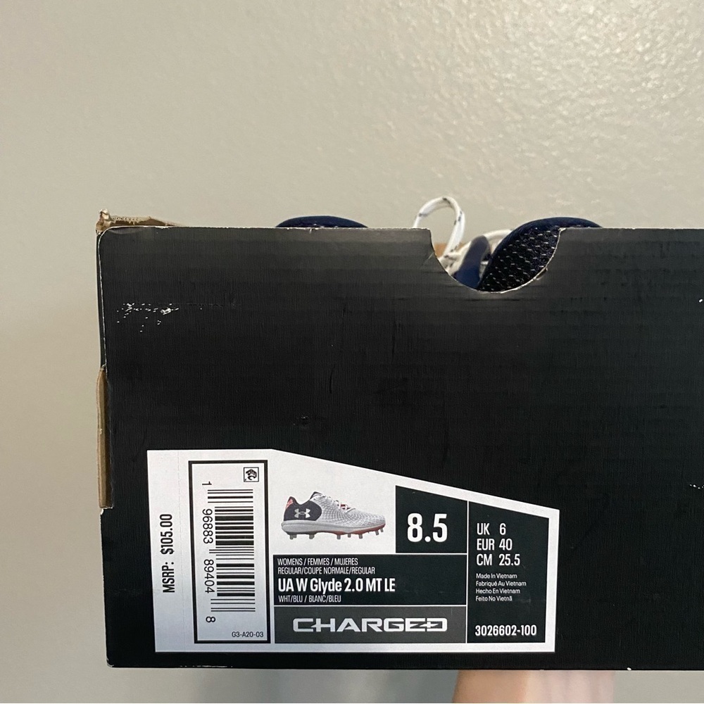 NIB Under Armour Red White and Blue Women's Gylde 2.0 MT LE Softball Cleats - Picture 4 of 5